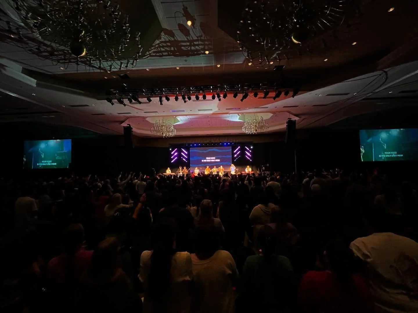 NIGHT ONE 
.
.
✈️🌎🙏💙