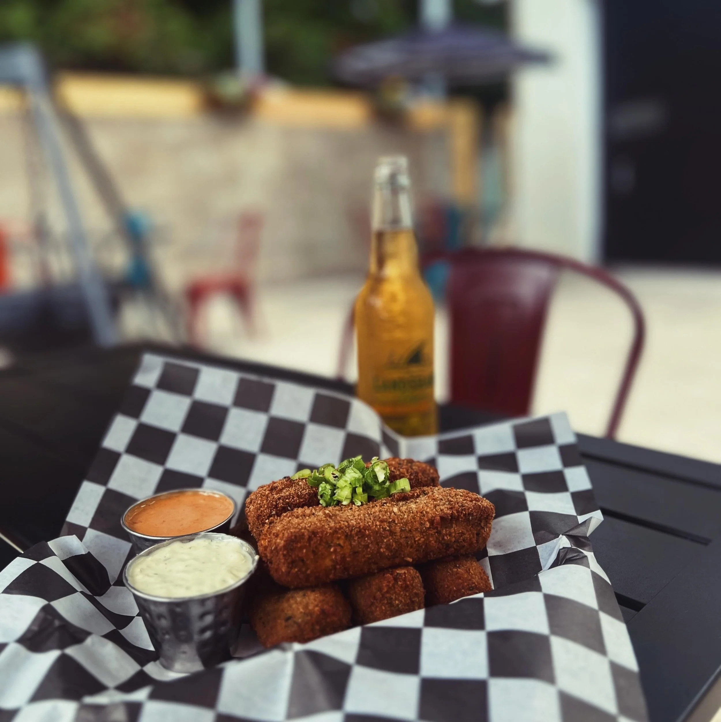 Cold beer. Warm summer nights. Crispy Buffalo Chicken Mozzarella Sticks. 😍🍺🔥🧀

Sounds like a pretty good reason to stop by The Last Stop.

Open now!

#TheLastStop #Sloatsburg #Foodie