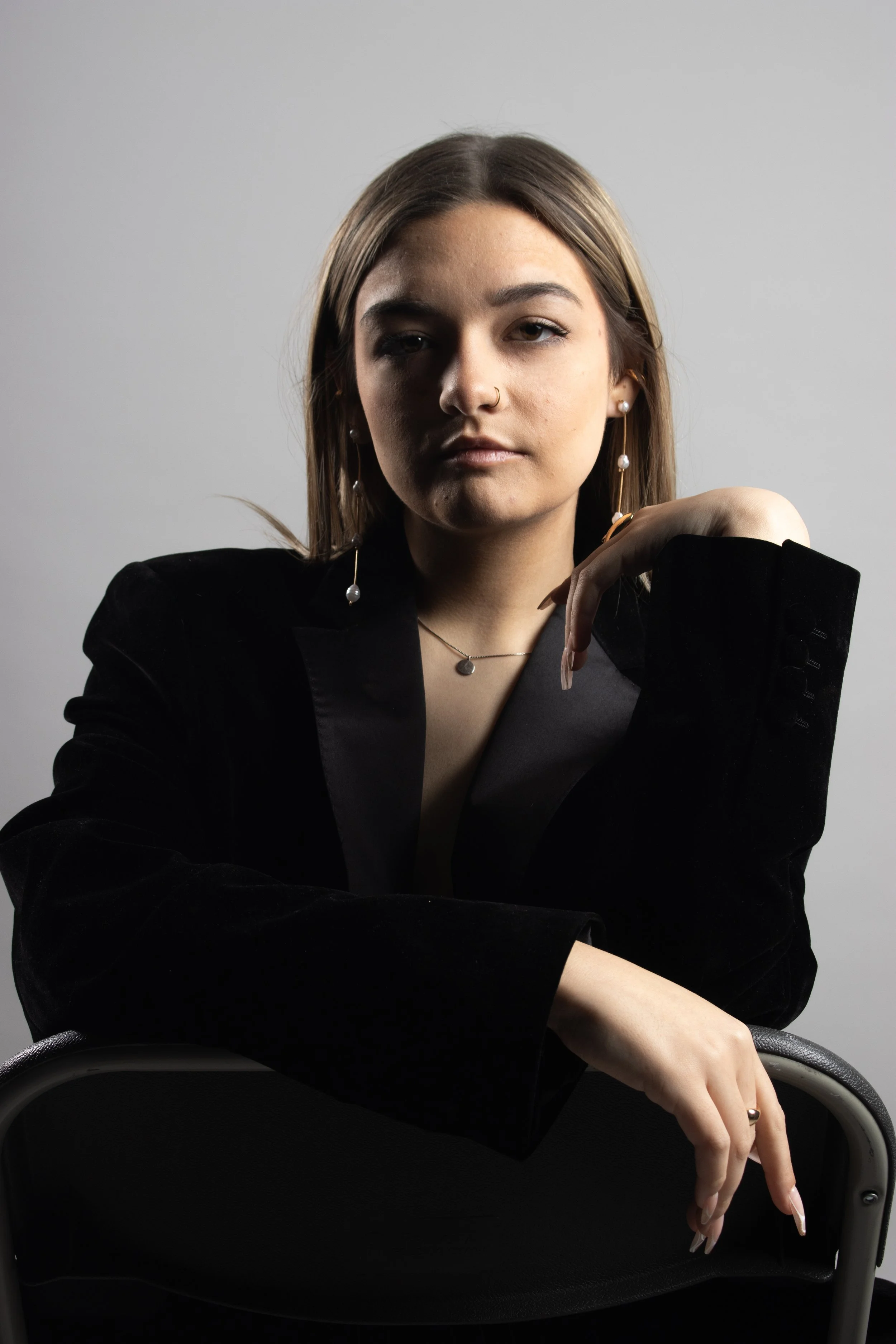 Maciej Studio 5 Chloe Shoot1484.jpg