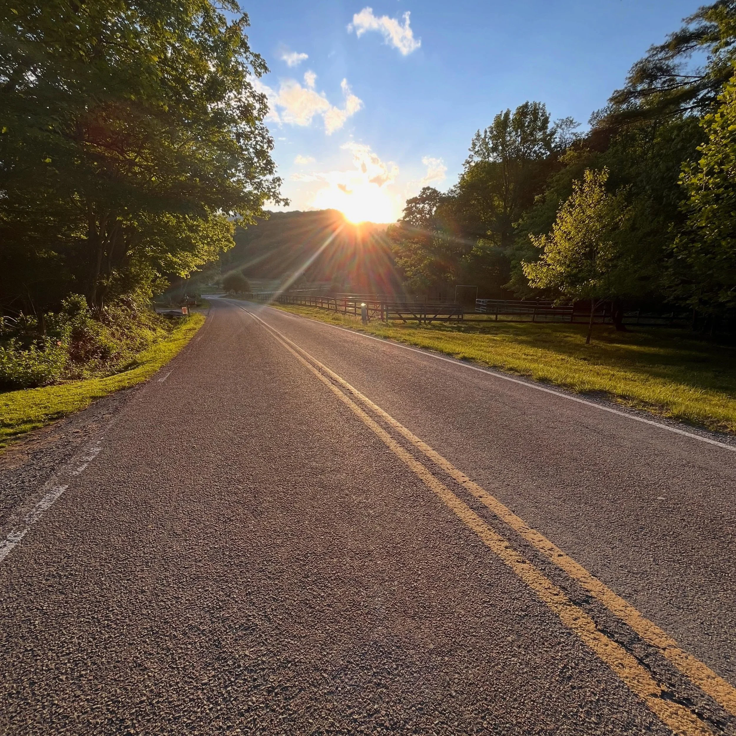A HUGE THANK YOU to our crew of volunteers who showed up last night to help with our @hollowaycornerkitchen #adoptahighway cleanup of Holloway Mountain Road!! Community rules!!