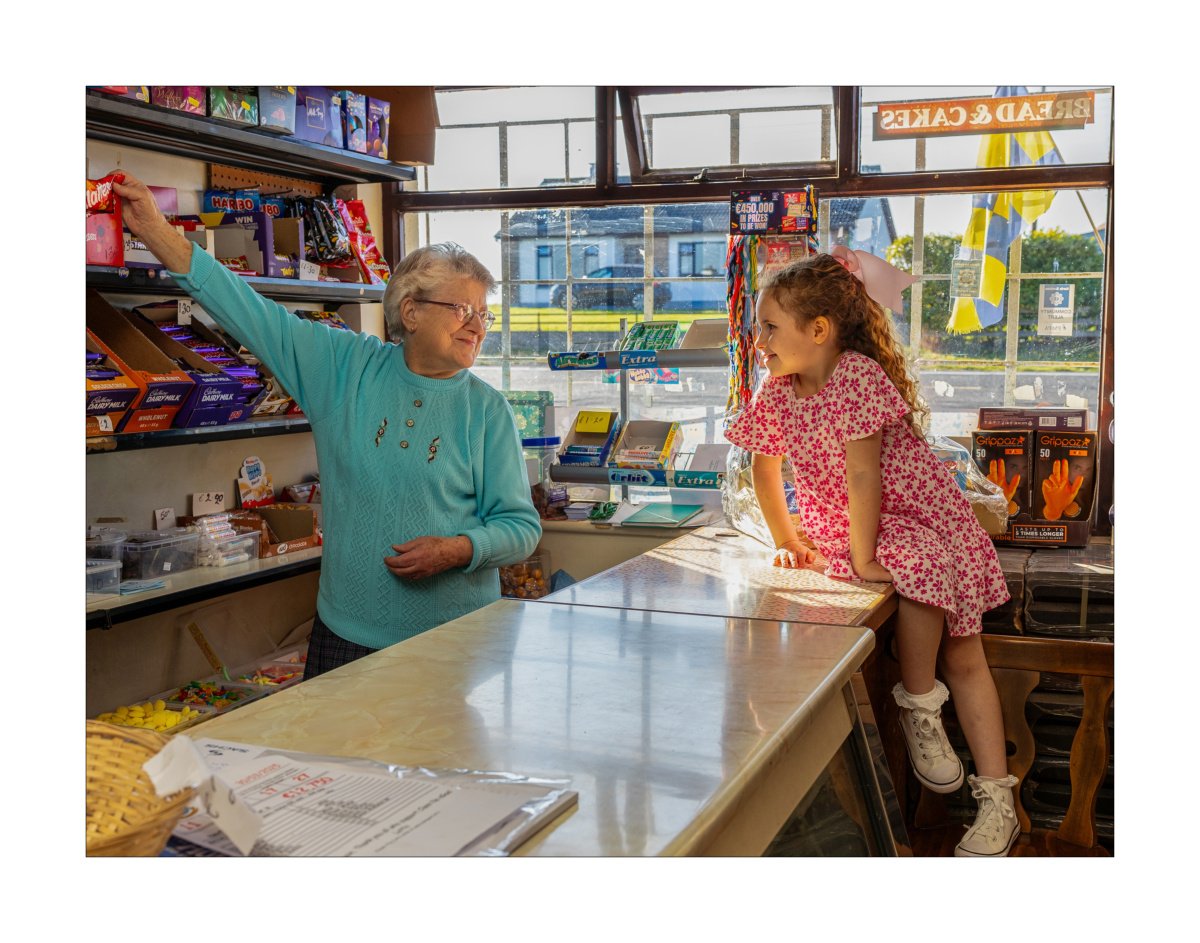 Eileen Whelan and Ryleigh, by Helen Maloney