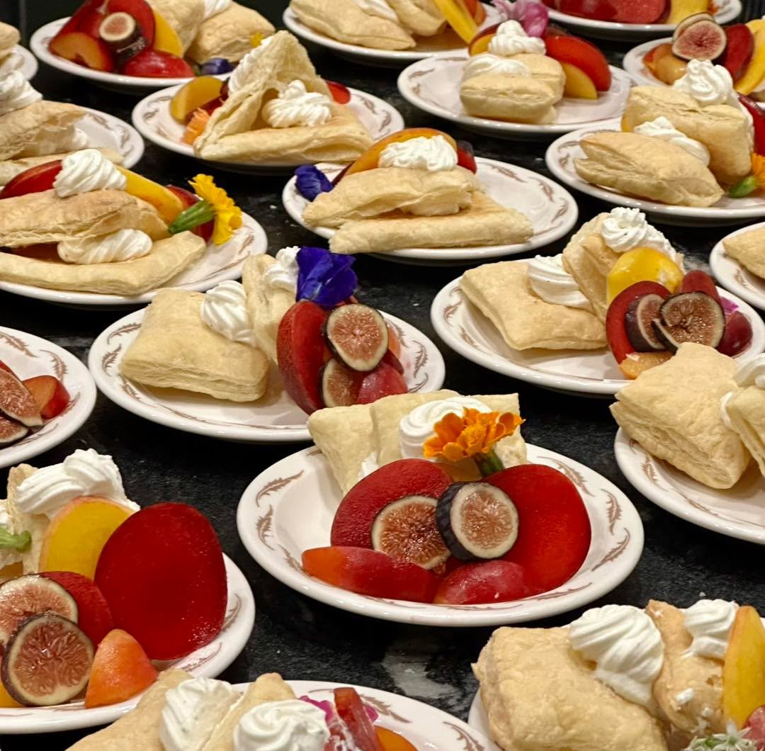 Looking for a holiday gift that isn&rsquo;t just another thing to unwrap? Give the gift of an Ease experience. 

Ease gift certificates can be used for Supper Clubs, Sip Sessions, and other future events &mdash; a simple, thoughtful way to give someo