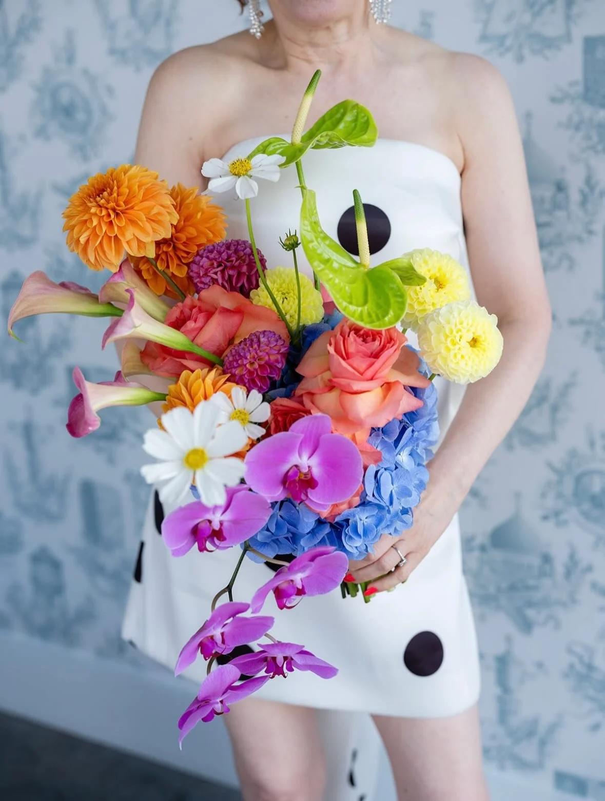💞 In love with these bouquet shots by the insanely talented @petronellaphotography 📸

Lots more gorgeous content from Gillian&rsquo;s &amp; Oscars stunning wedding day @wythehotel coming soon!