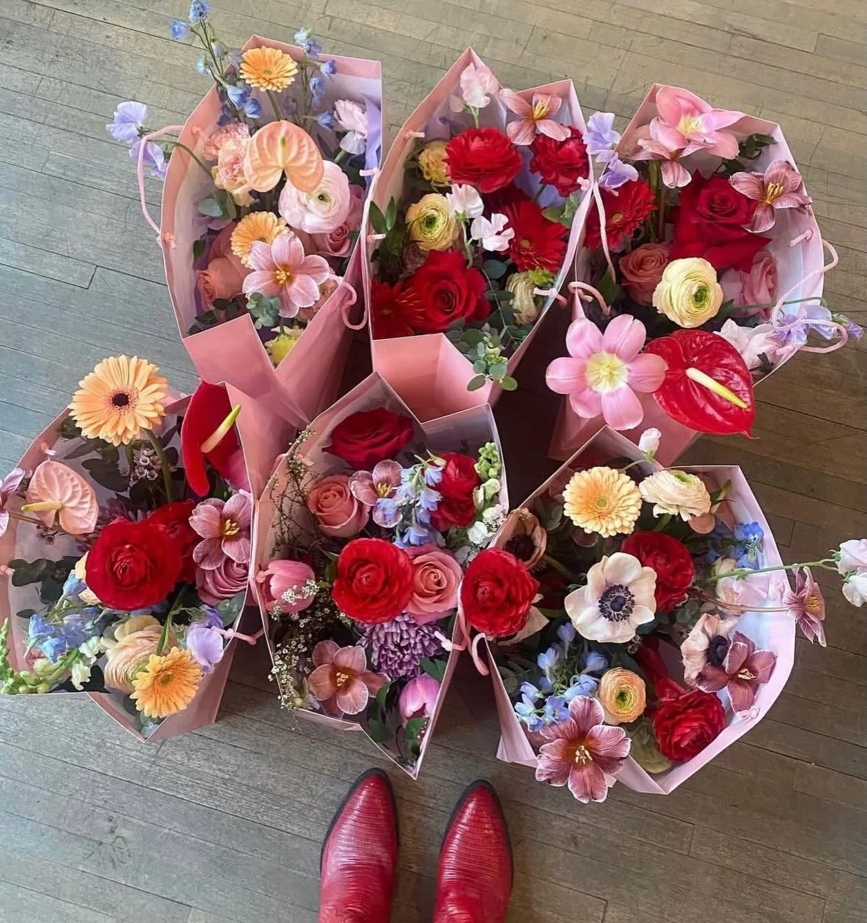 VALENTINE&rsquo;S DAY ORDERS 💘

We&rsquo;ll be offering a limited number of Valentine&rsquo;s Day arrangements this year 🌹

✨ $150 floral arrangements in ceramic vases
📍 Pick-up only from our Brooklyn studio
349 Scholes St

🗓 Friday, Feb 13 &amp;