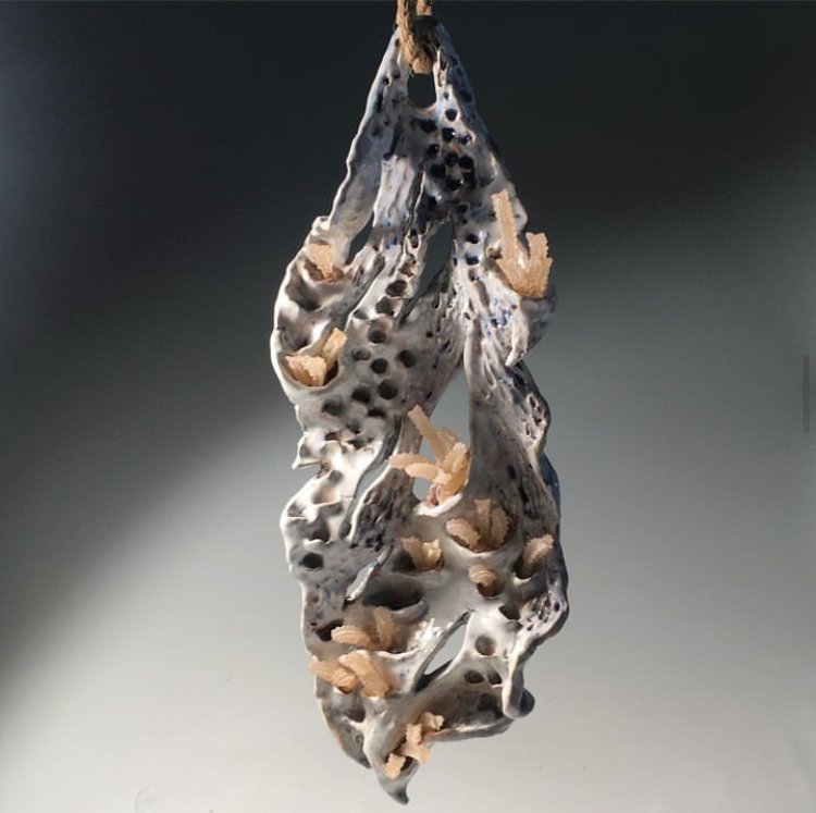 Pivot
Cast glass, ceramic, rope.
20x8x3"
2019