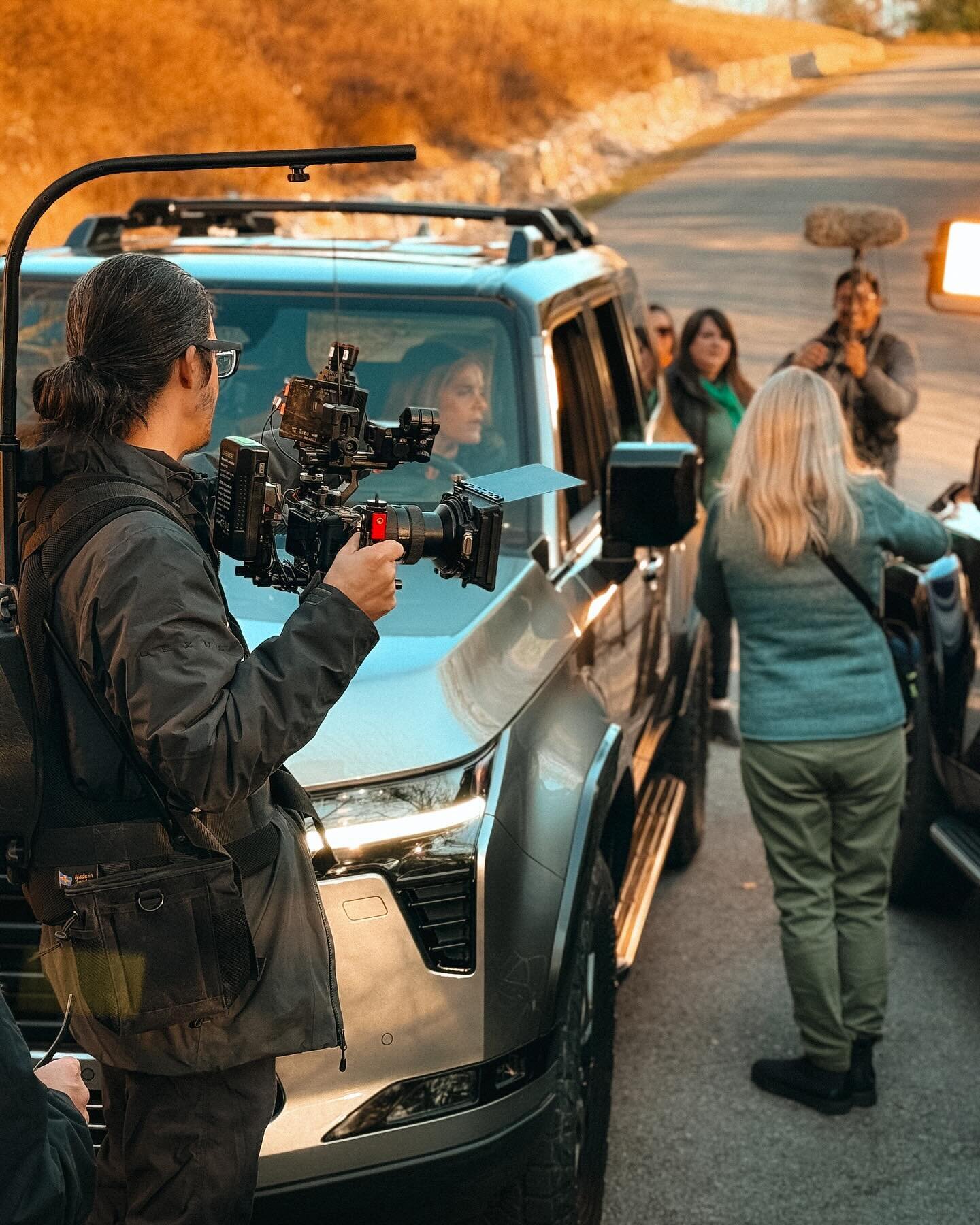 Moments filming the new 2024 Lexus GX in Tennessee! Plus a clip of me explaining something (probably) really hilarious to @mattshortdp .

#lexus #toyota #offroading @amsstudios @lexususa @toyotausa