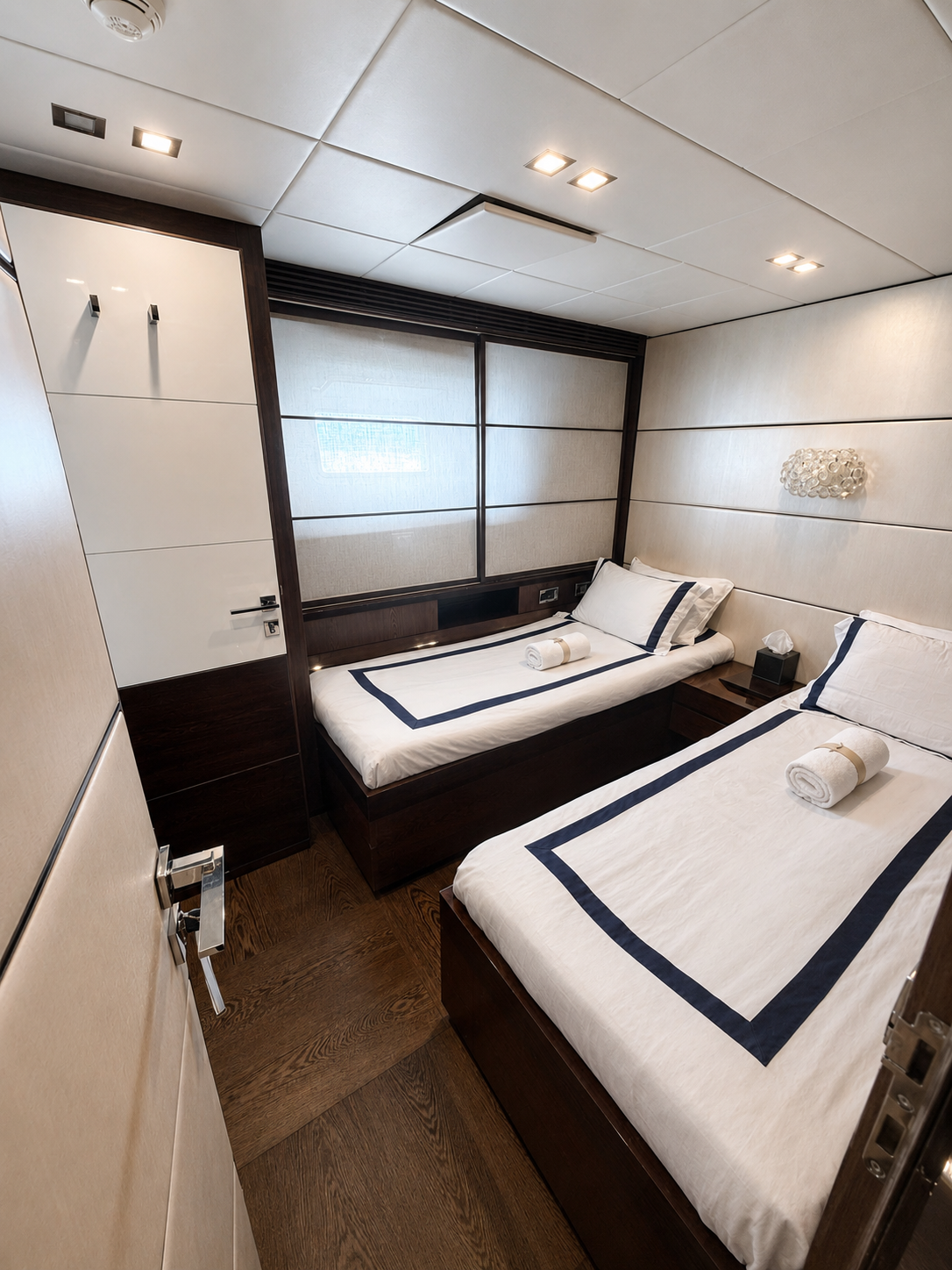 twin-room-lusso-fivewaves.png