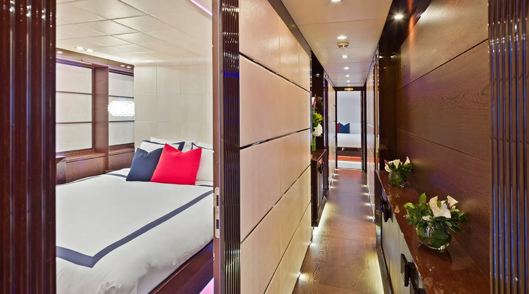 FIVE-WAVES-Interiors38.webp
