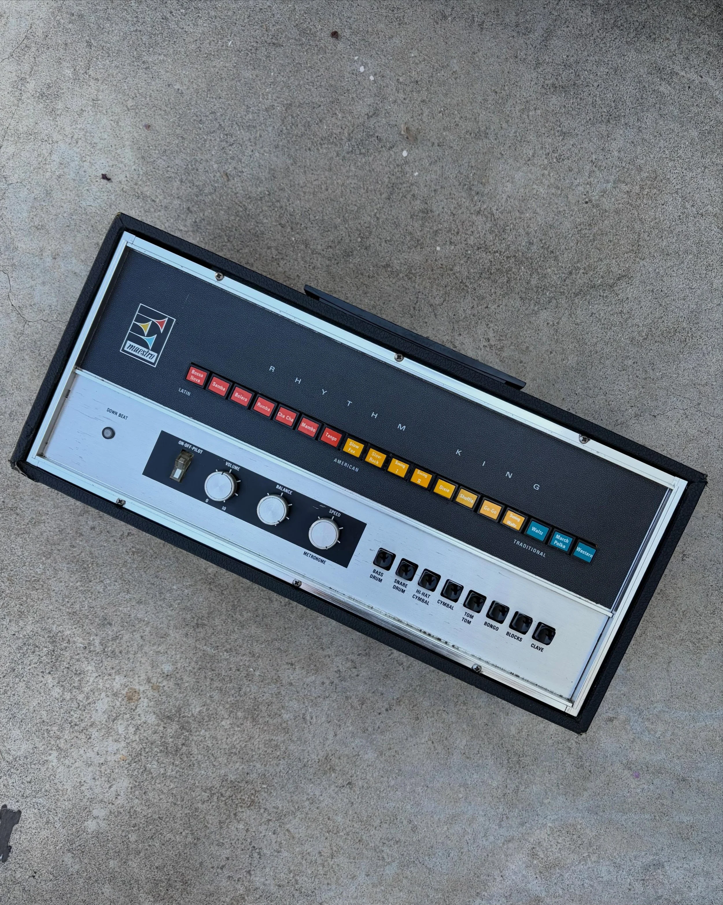 SOLD

The king is back, baby.

1970s Maestro Rhythm King Mk II. Fully recapped (even the big nasty one) and cleaned. All presets and pushbuttons work and sound great. Plays exceptionally well with effects. Includes leather cover.
