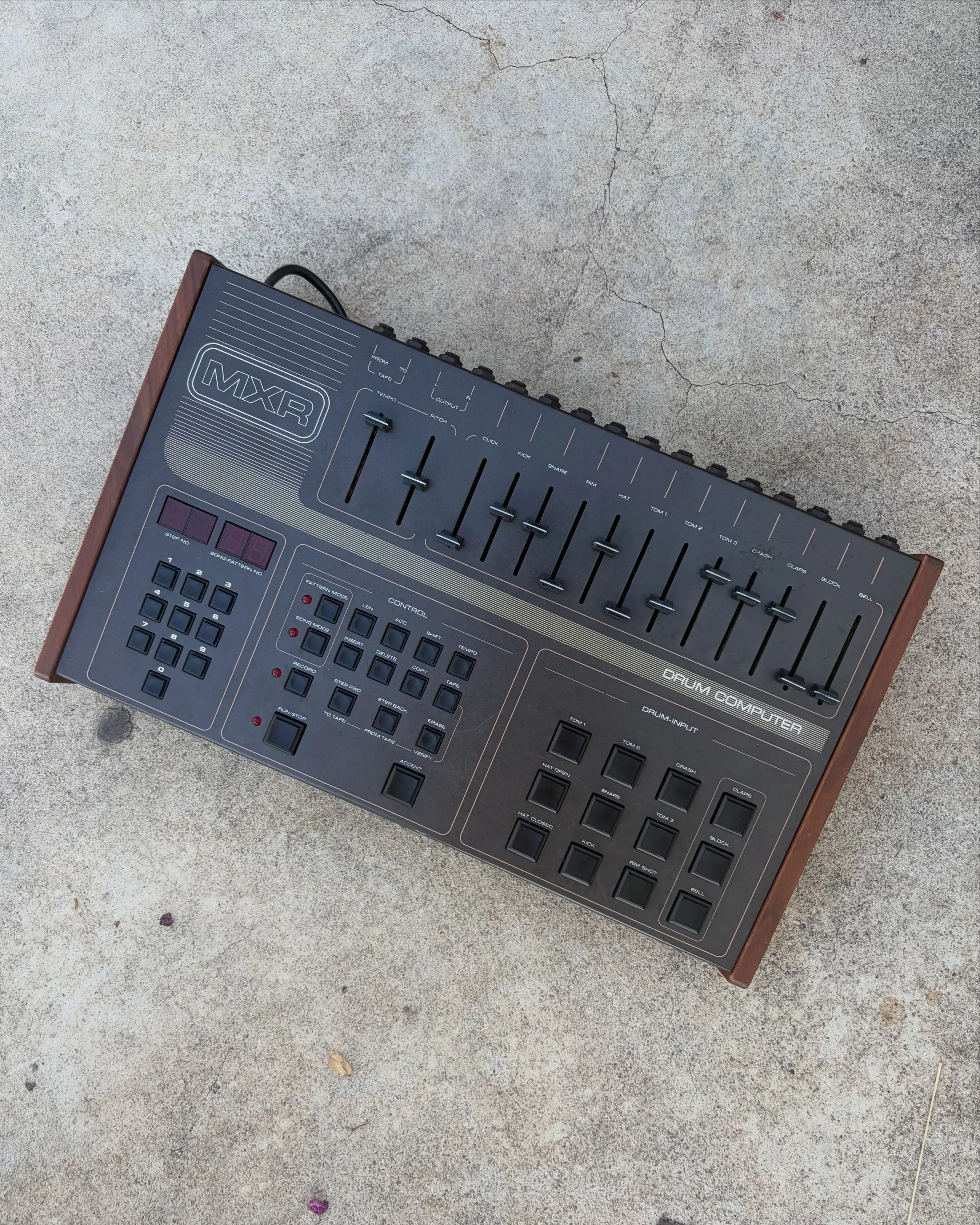 FOR SALE - $1600

MXR 185 Digital Drum Computer

MXR&rsquo;s take on the digital drum machine craze of the &lsquo;80s. Occupies a sweet spot between a Drumtraks and a Linn. Really unique voicing and a ton of fun to play with.&nbsp;

Fully recapped, c