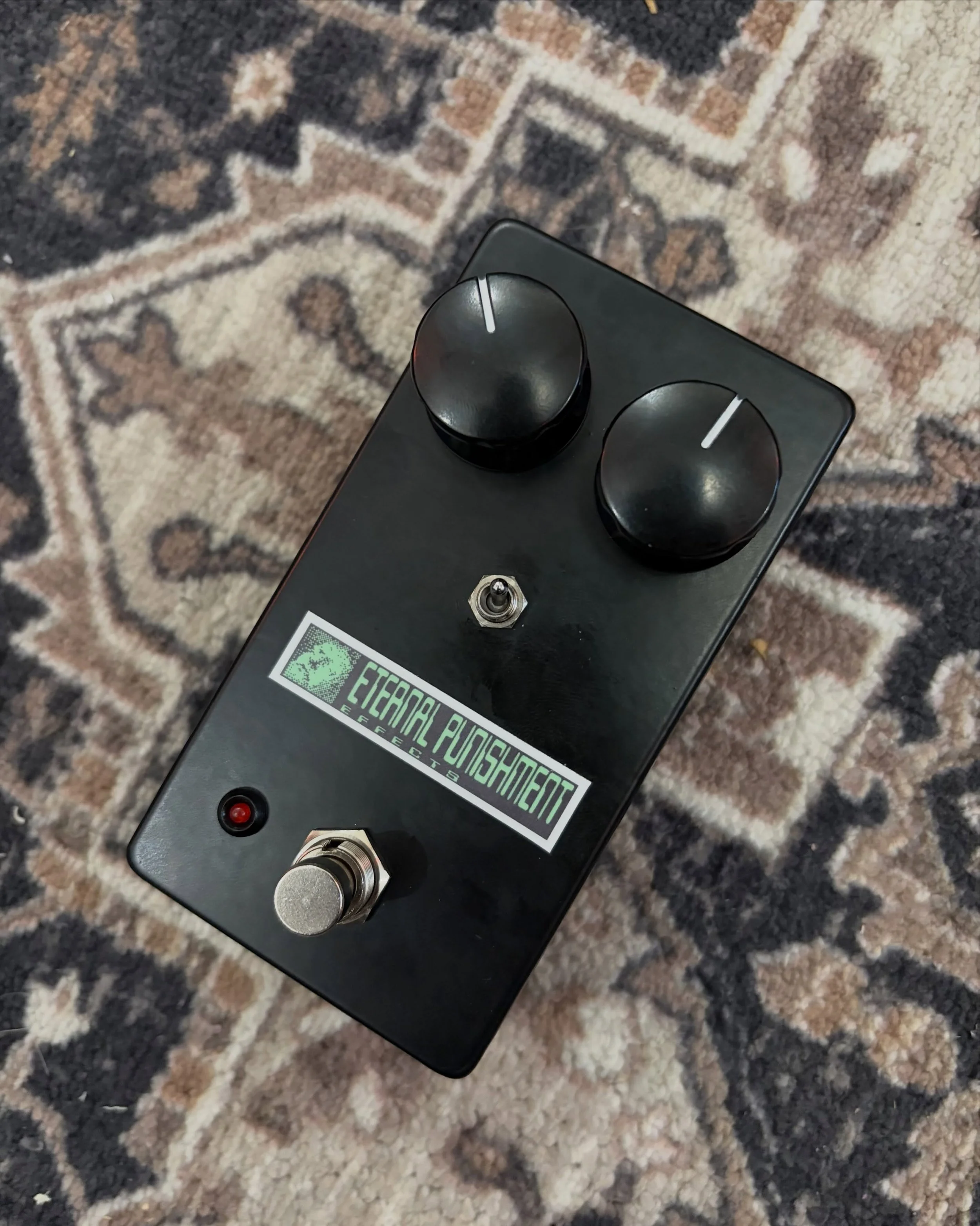 FOR SALE - $200

My first pedal! 
Eternal Punishment Effects FVZ-1 Overdrive/Distortion. Made in collaboration with @alexanderfoote 
My take on my favorite Distortion+ clone with three way clipping diode selector (LED/Silicon 1N4148/Germanium 1N34A)
