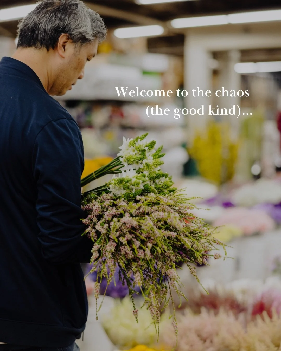 Slide to see what&rsquo;s in the market right now! Our vendors are busy prepping your orders with millions of fresh flowers, plus all the extras you need: 

✅ greens &amp; fillers
✅ plants
✅ dried florals
✅ floral supplies
✅ and yes&hellip; coffee

E