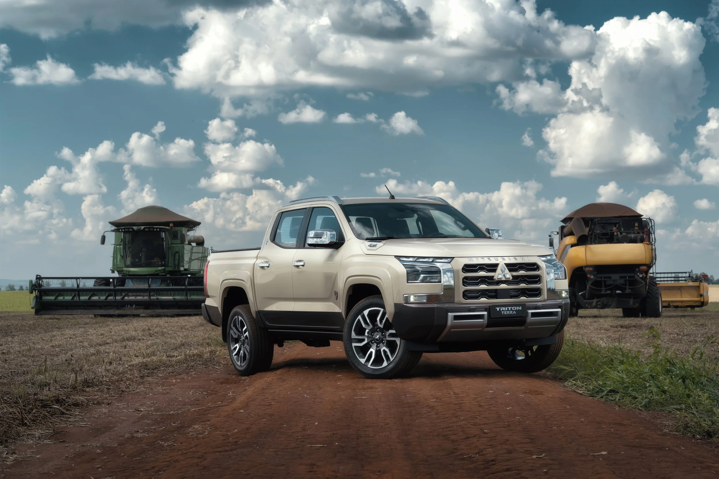 Mitsubishi Triton Terra