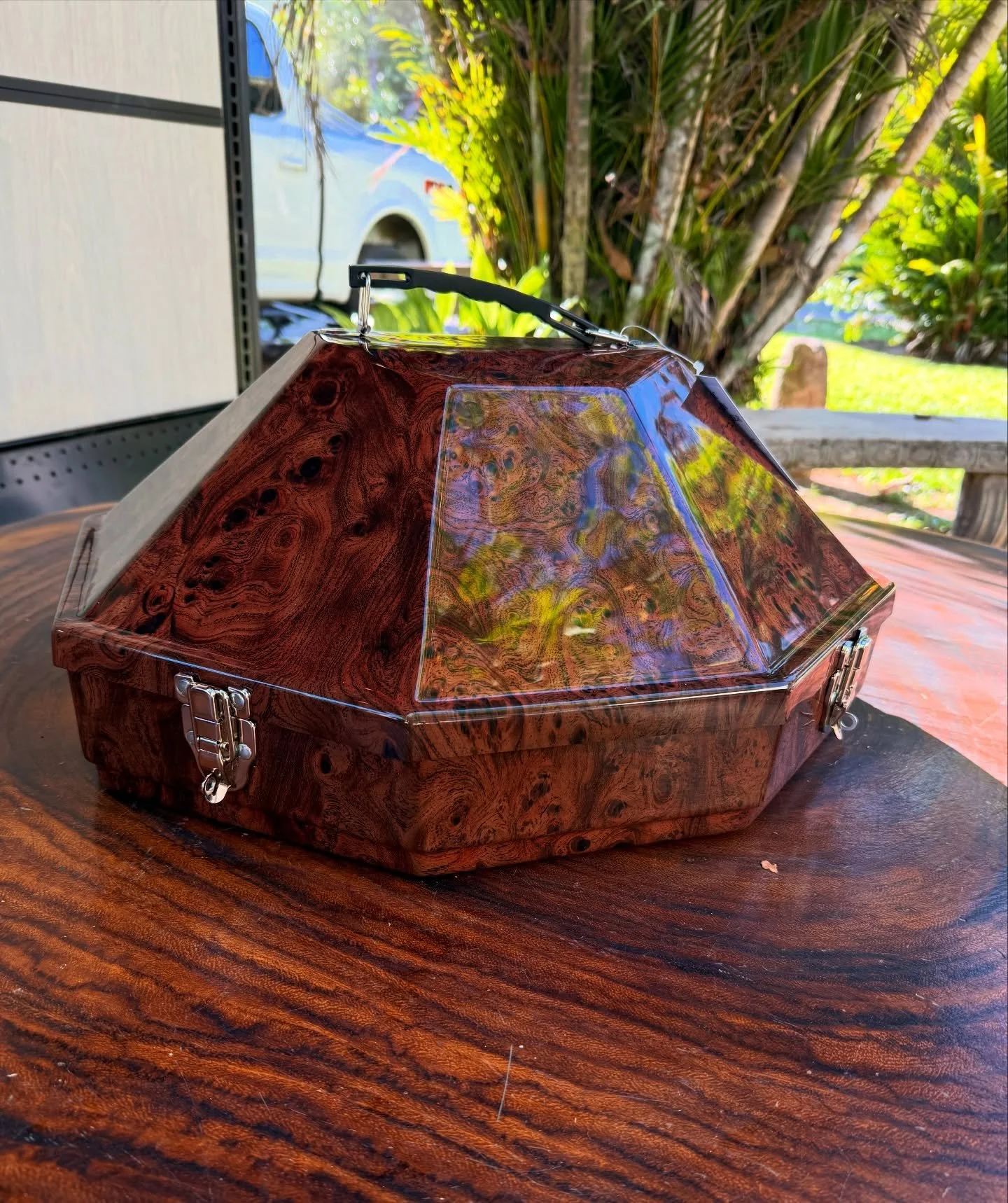 Para los que le gusta lo diferente👌🏻 
Nuevos estuches para transportar sombreros, con dise&ntilde;os exclusivos y materiales de la m&aacute;s alta calidad. 

✅ Ya disponibles en tienda!
Precio: ₡58.000
#LaTiendaVaquera