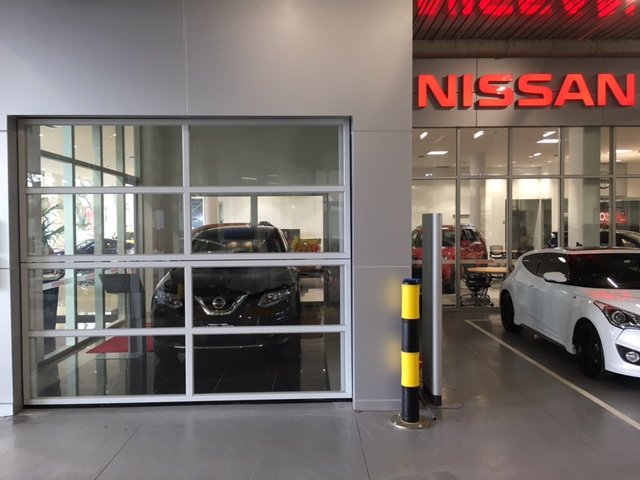  Commercial car lift for car sales office 