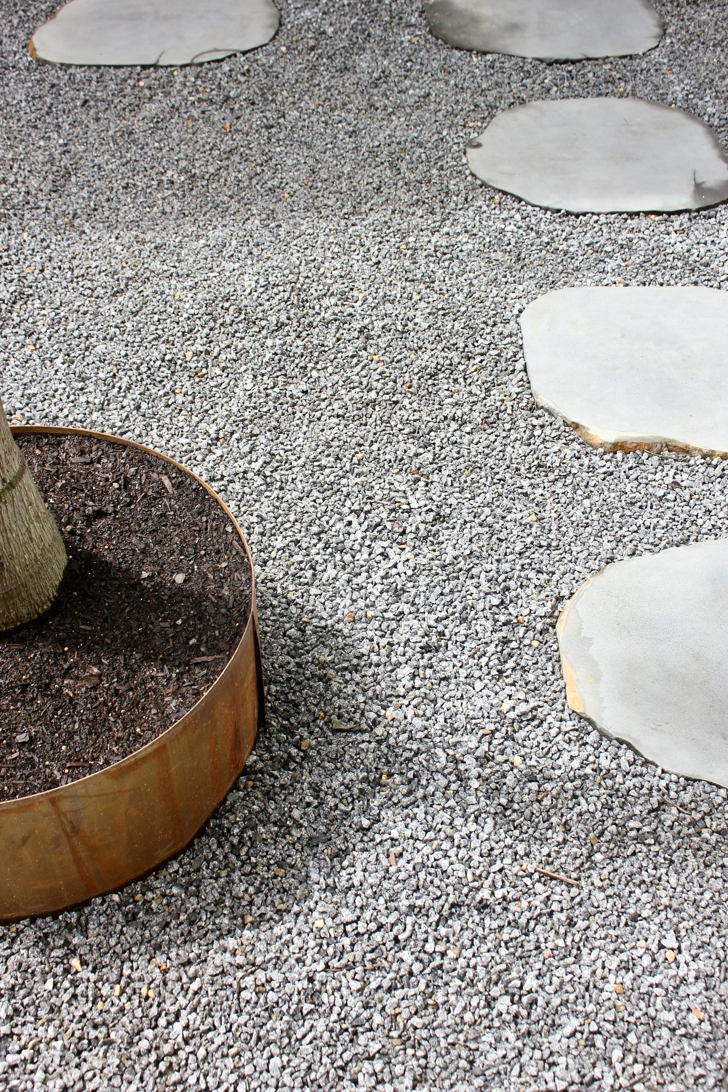 reliable gardener cairns, regular lawn care cairns, lawn mowing cairns, lawn care cairns, gardening services cairns, yard maintenance cairns, landscaping cairns, garden maintenance cairns, lawn mowing Smithfield cairns, lawn care near me cairns