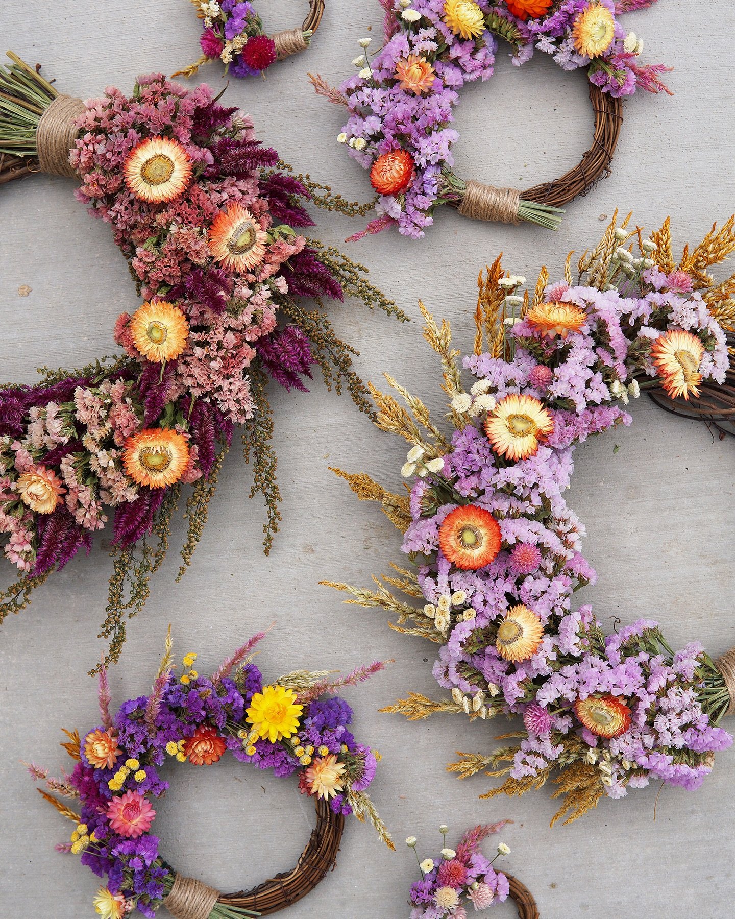 We&rsquo;re excited to announce our first ever Holiday Dried Flower Pop-Up! ✨ Join us at the farm Saturday, December 13 from 10am to 3pm to shop dried flower wreaths, bundles, vase arrangements, and ornaments, all made by hand from flowers we grow an