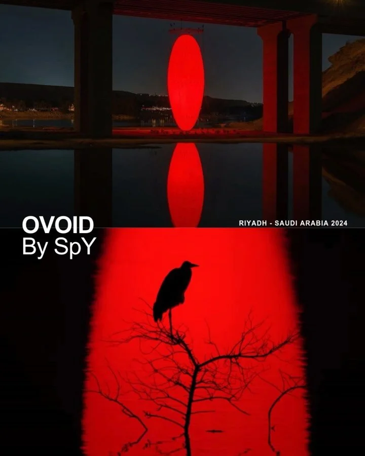 🔴 𝗢𝗩𝗢𝗜𝗗, La lumi&egrave;re comme architecture.

Pr&eacute;sent&eacute;e lors du festival Noor Riyadh 2024, l&rsquo;installation OVOID de l&rsquo;artiste espagnol SpY suspend une forme ovale monumentale sous le pont de Wadi Hanifah. Cette pr&eac