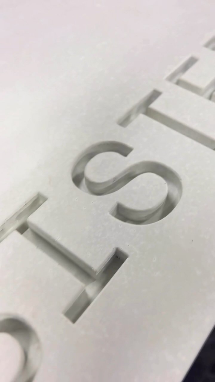 It’s in the finer details, this piece is looking amazing and was exciting to de-mould…. @sister__cafe #concrete #architecture #silicafree