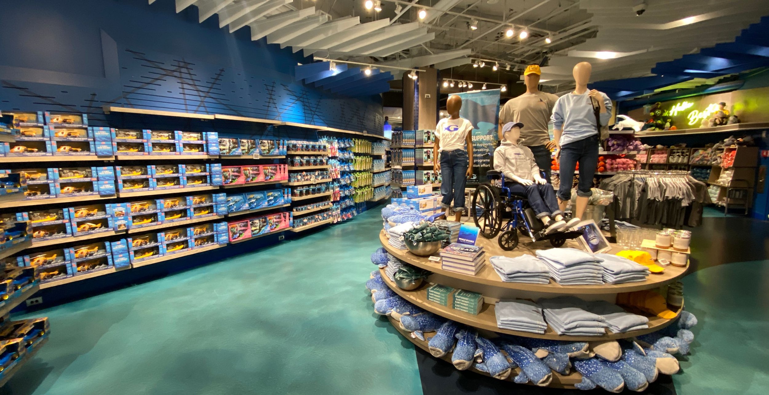 aquarium-gift-store.jpg