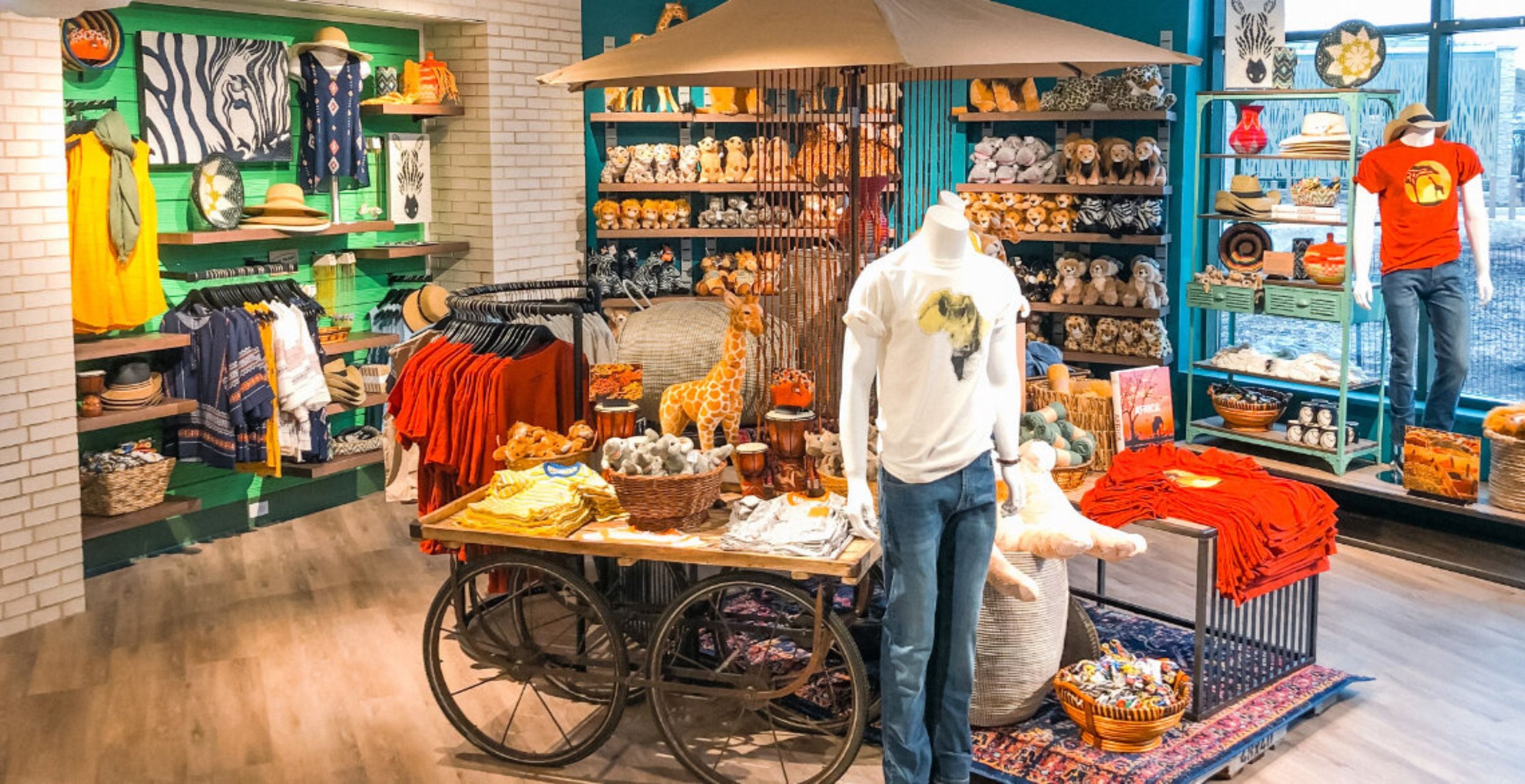 Zoo-gift-store-africa-themed.jpg