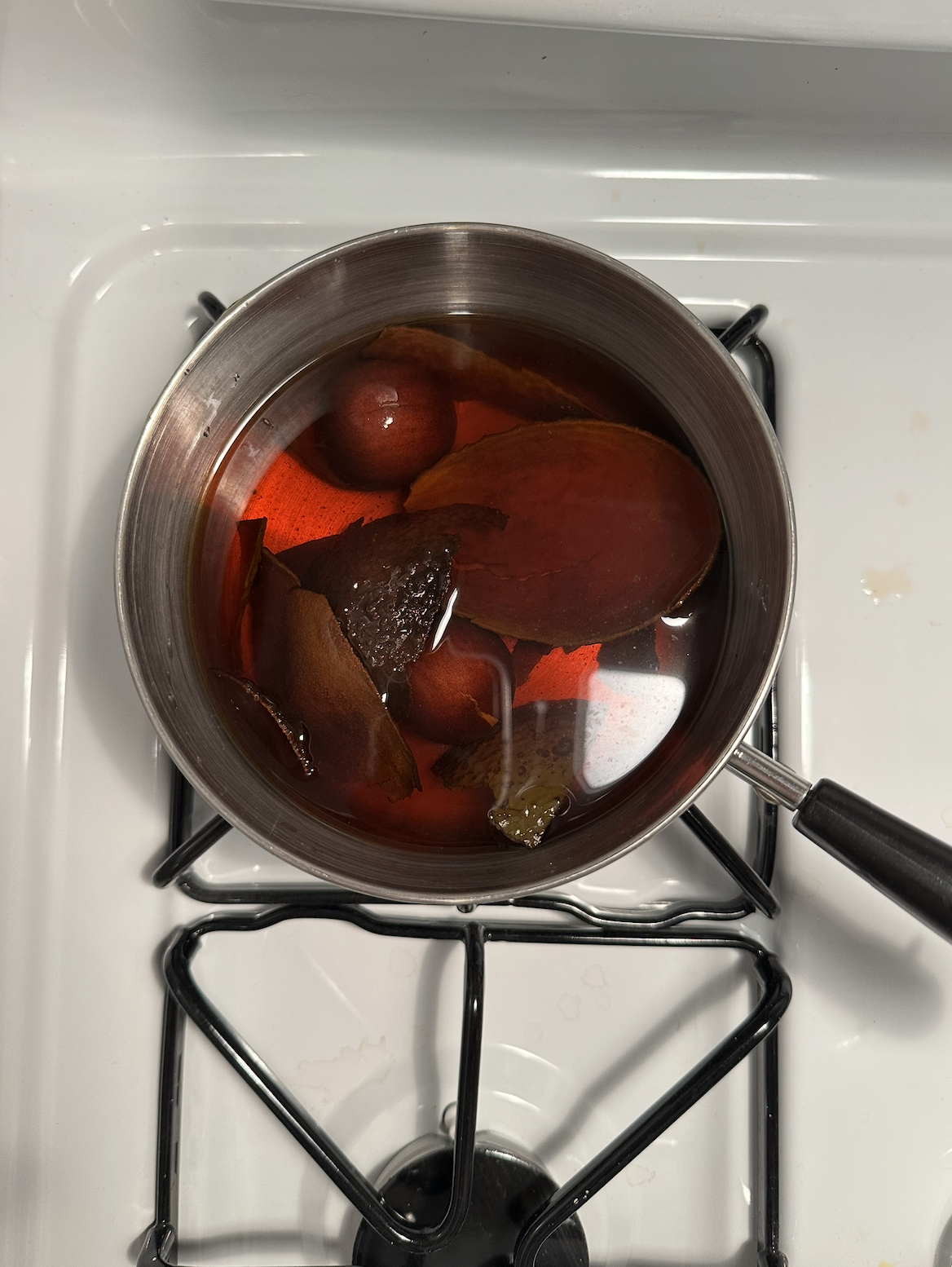 Natural dye made from avocado skins and pits