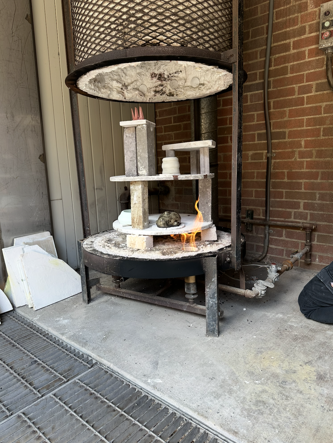 Igniting kiln for raku firing