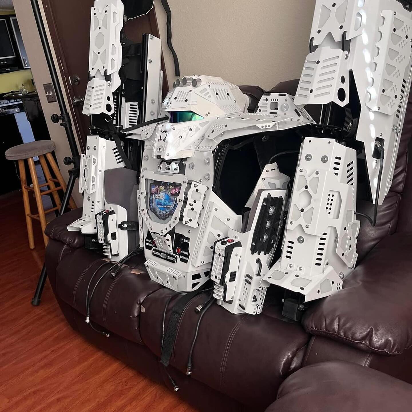 To remind you all, due to a recent partnership with el ritmo del valle. I do in fact now offer 360 photo booth and Led Robot services 😄🙌 so make sure to hit me up if you’re interested.
#dj #club #explorepage #explore #instagram #music #viral
