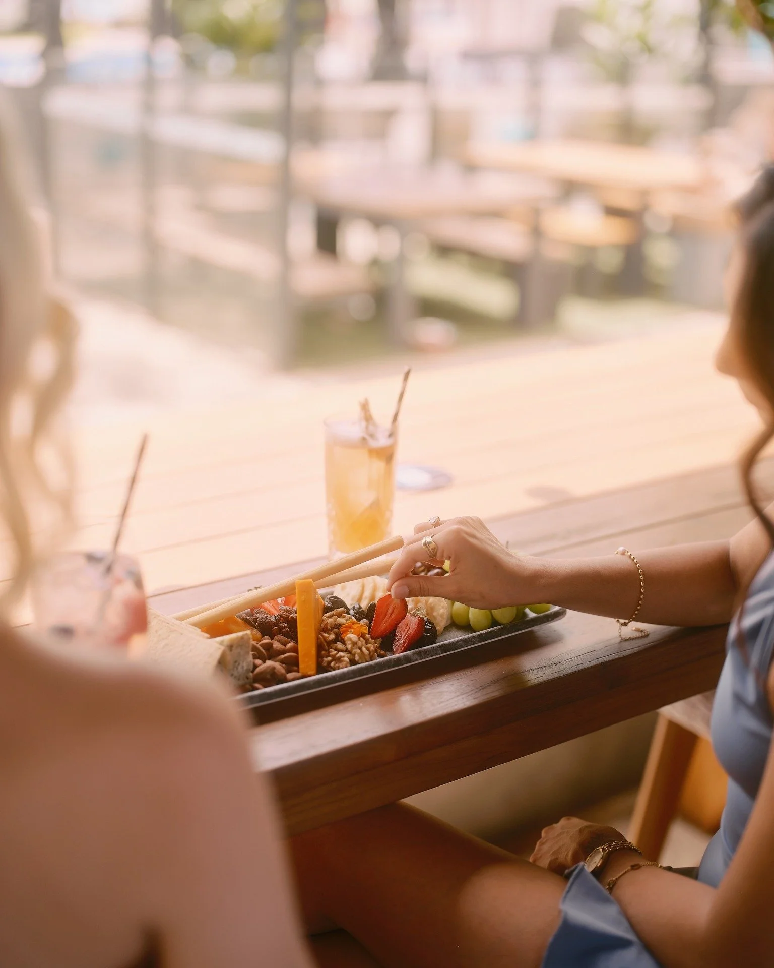 A long Easter Sunday brunch by the waterfront. 🐣

Think hot cross buns fresh from the oven, artisan pastries, classic breakfast favourites and a generous feast of roast lamb, Tuscan salmon and seasonal salads. Finish with pavlova, carrot cake and sw