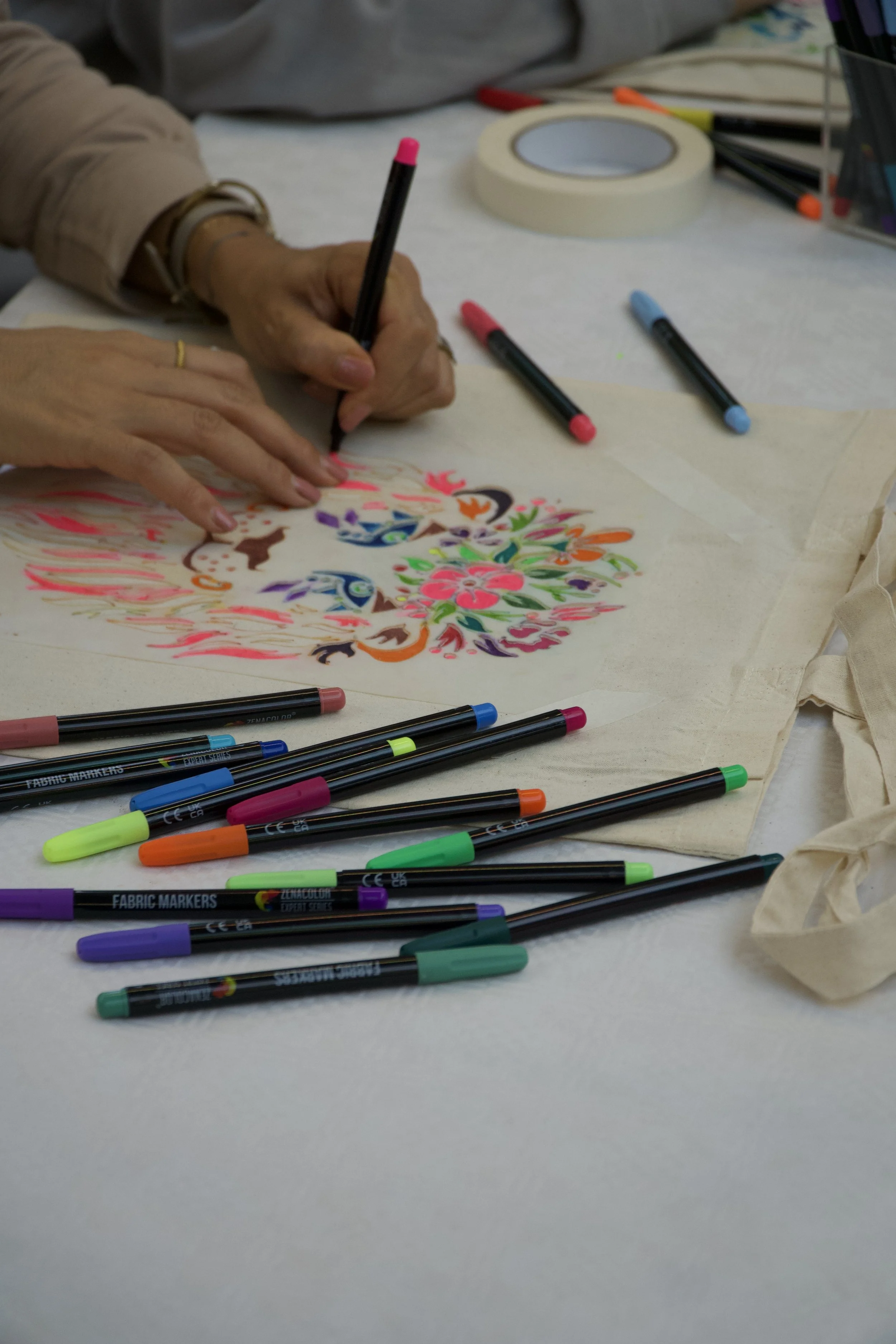 15.11.2025 HEIM & HANDWERK: Textilfarben Workshop Jute Beutel & Rucksäcke