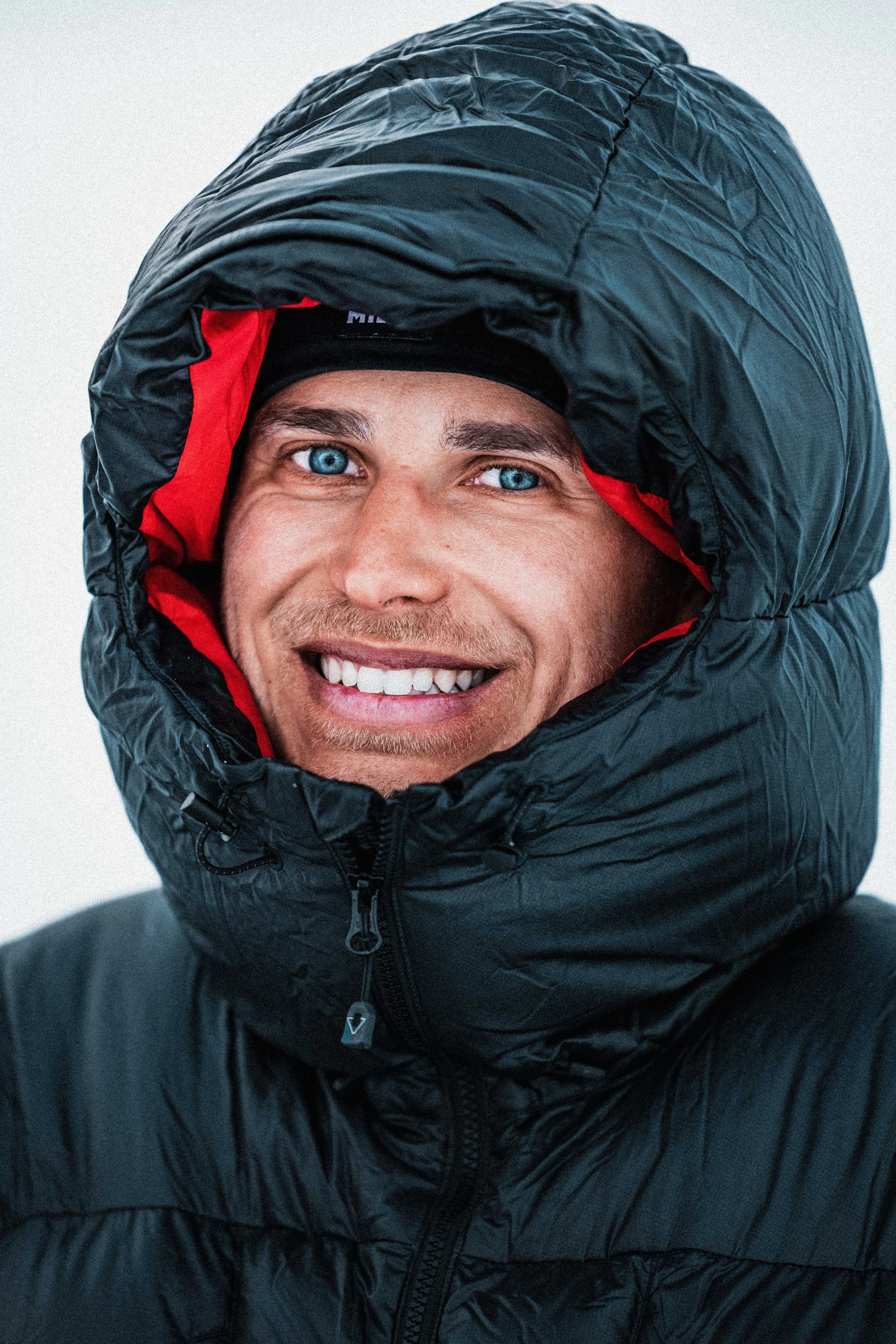 TANGUY SKI RANDO BIVOUAC IGLOO PARAPENTE Mars 2023-70.jpg
