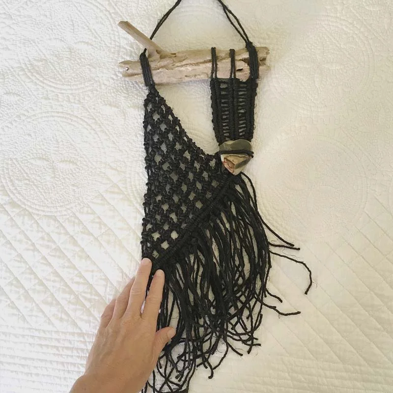 macrame-hanging-holy-whole-04.jpg