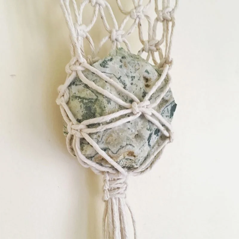macrame-crystal-hanging-tree-agate-05.jpg