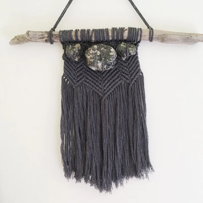 labradorite-crystal-messenger-01.jpg
