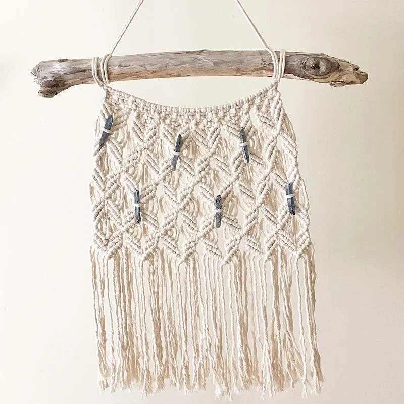 macrame-hanging-choice-caster-02.jpg