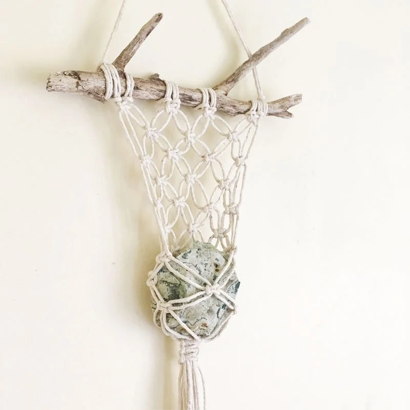 macrame-crystal-hanging-tree-agate-04.jpg