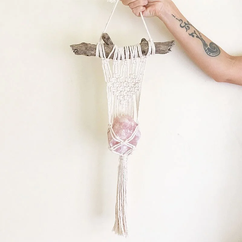 macrame-crystal-hanging-rose-quartz-03.jpg