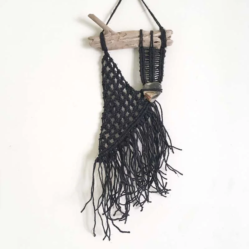 macrame-hanging-holy-whole-01.jpg