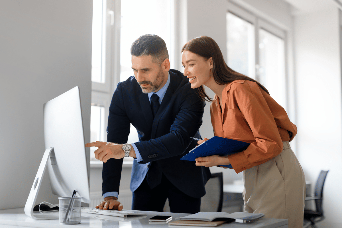 Guía Definitiva para sistematizar tu negocio inmobiliario y crear un éxito precedible