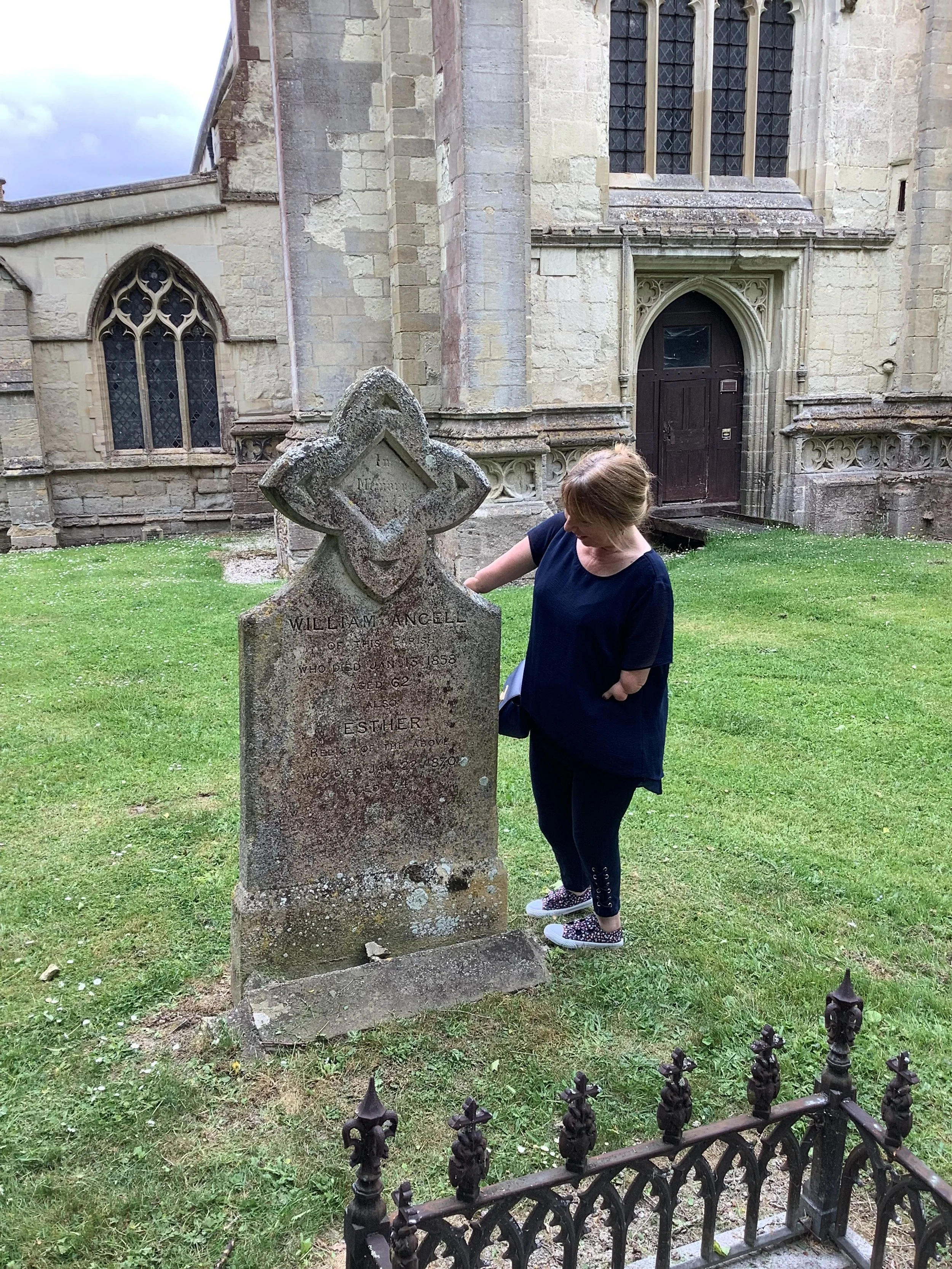Linda & William Angell Grave.JPG