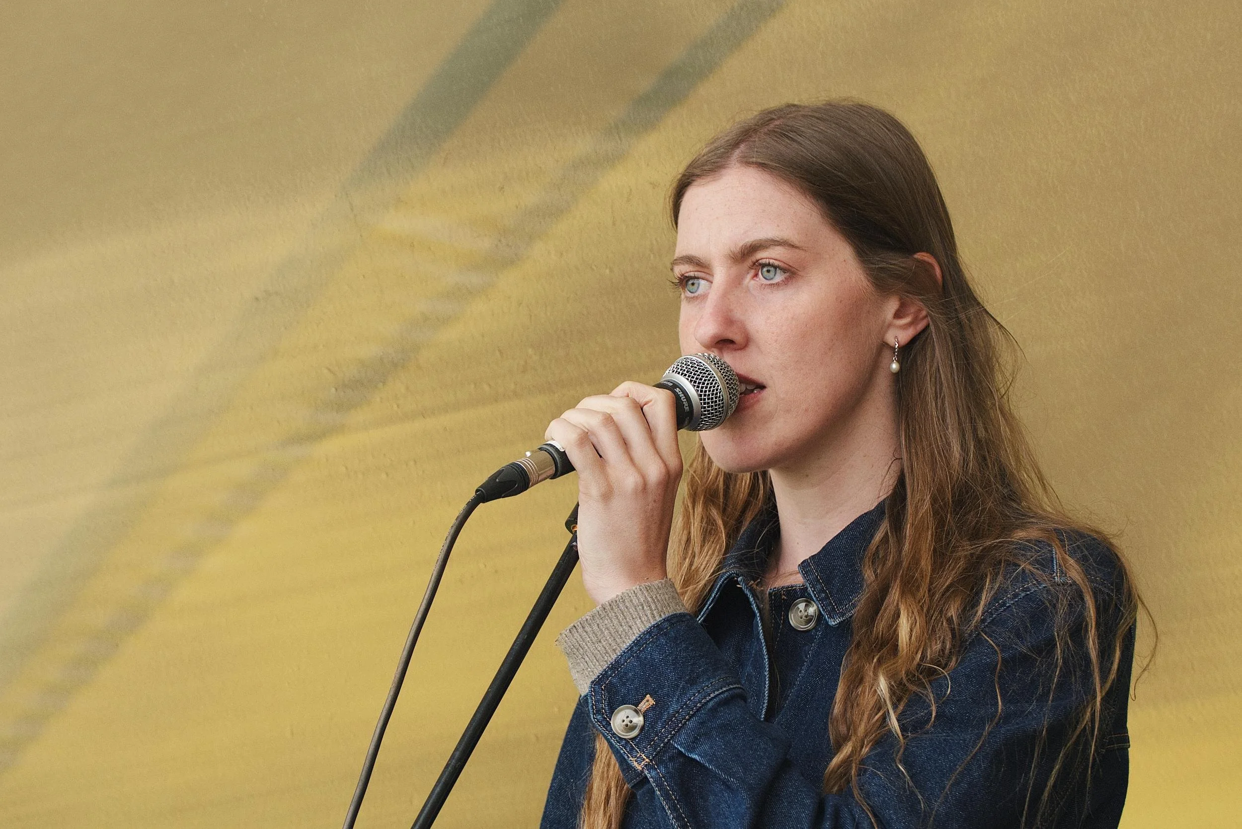 surfstage-festival-2026-fieldlily-singer.jpg