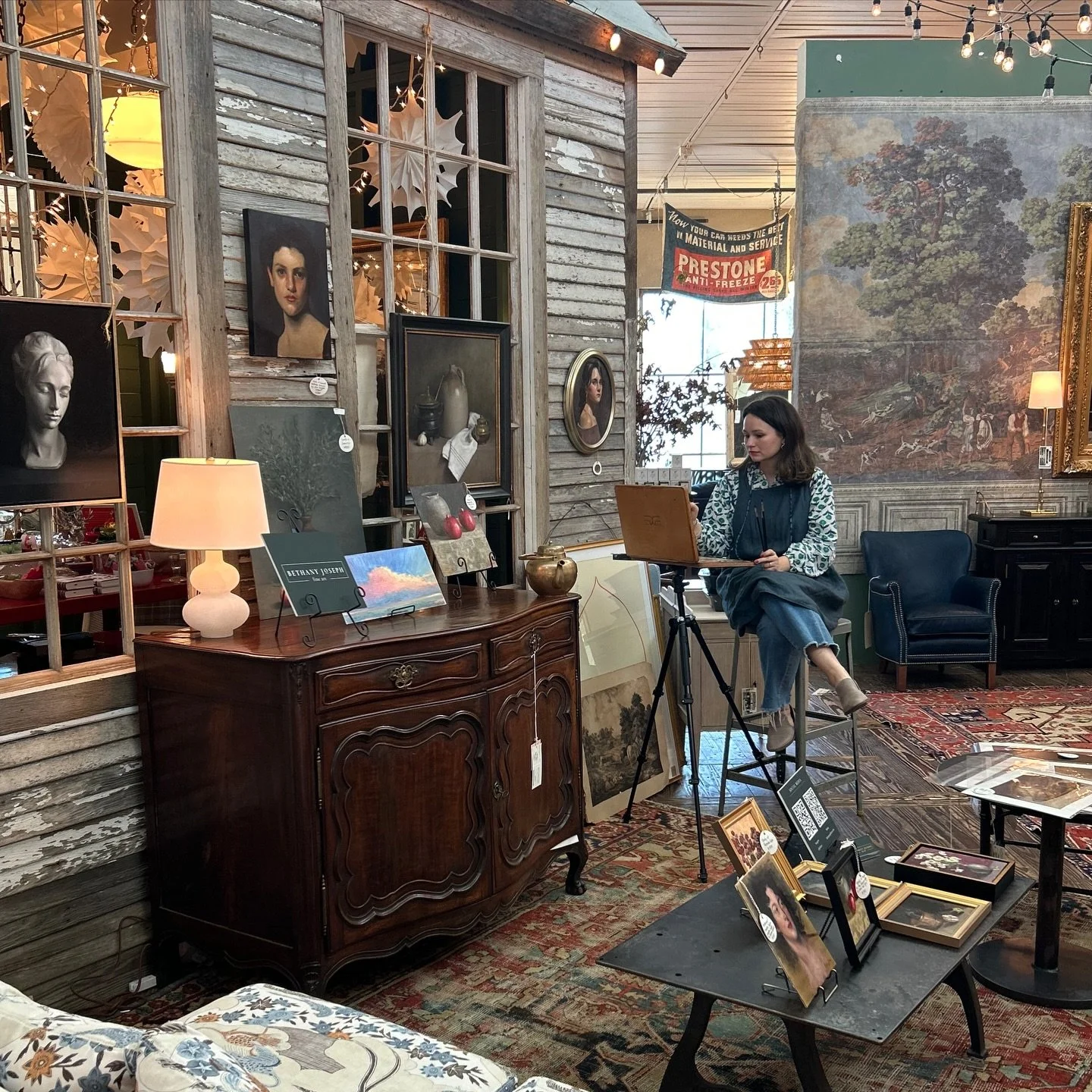 Happy I get to share what I love with each of you. 🩷Thanks a ton @simplethingsfurniture for hosting a spectacular event!