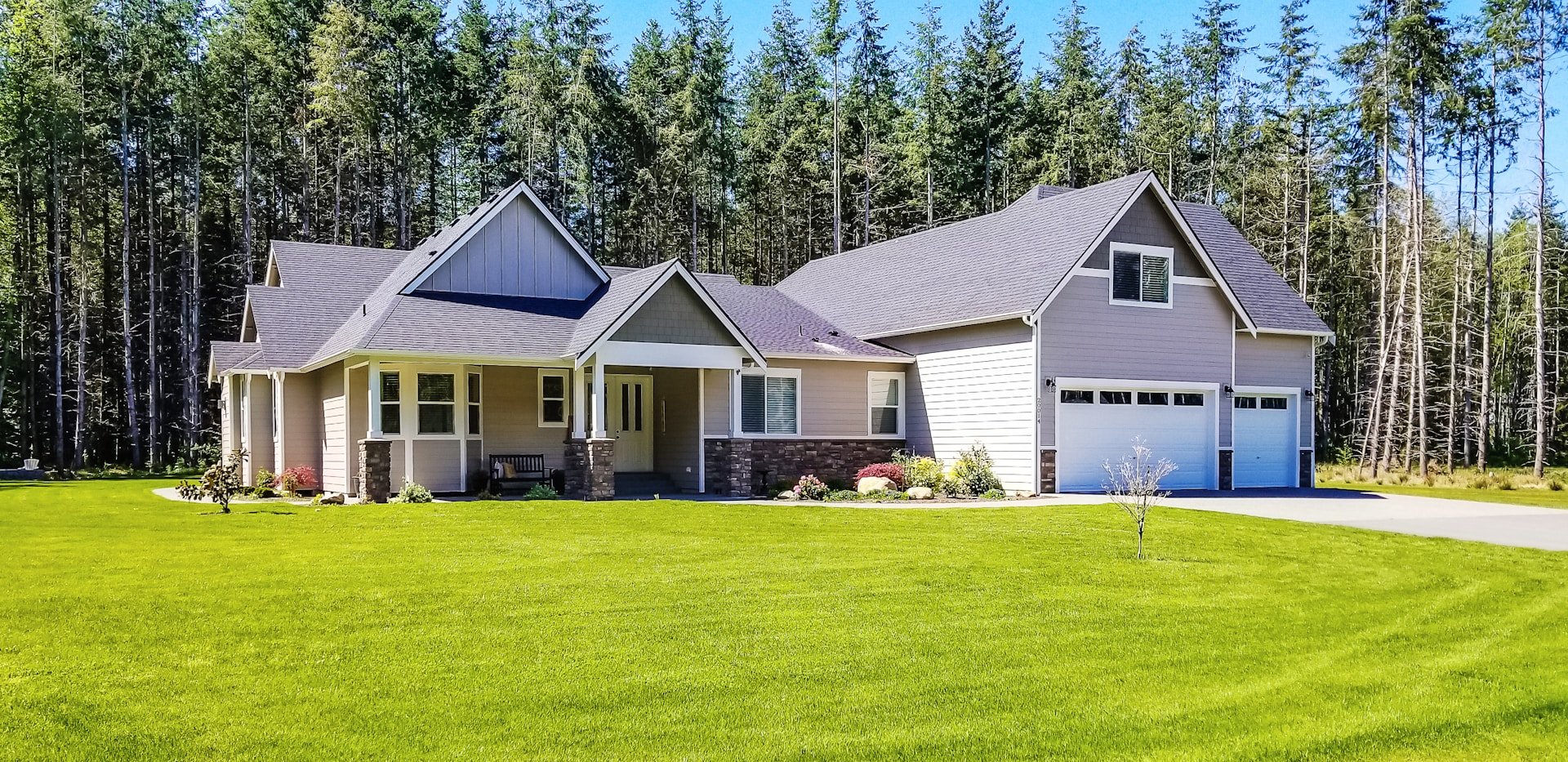 Designing Multigenerational Custom Homes in Massachusetts: Layout &amp; Privacy