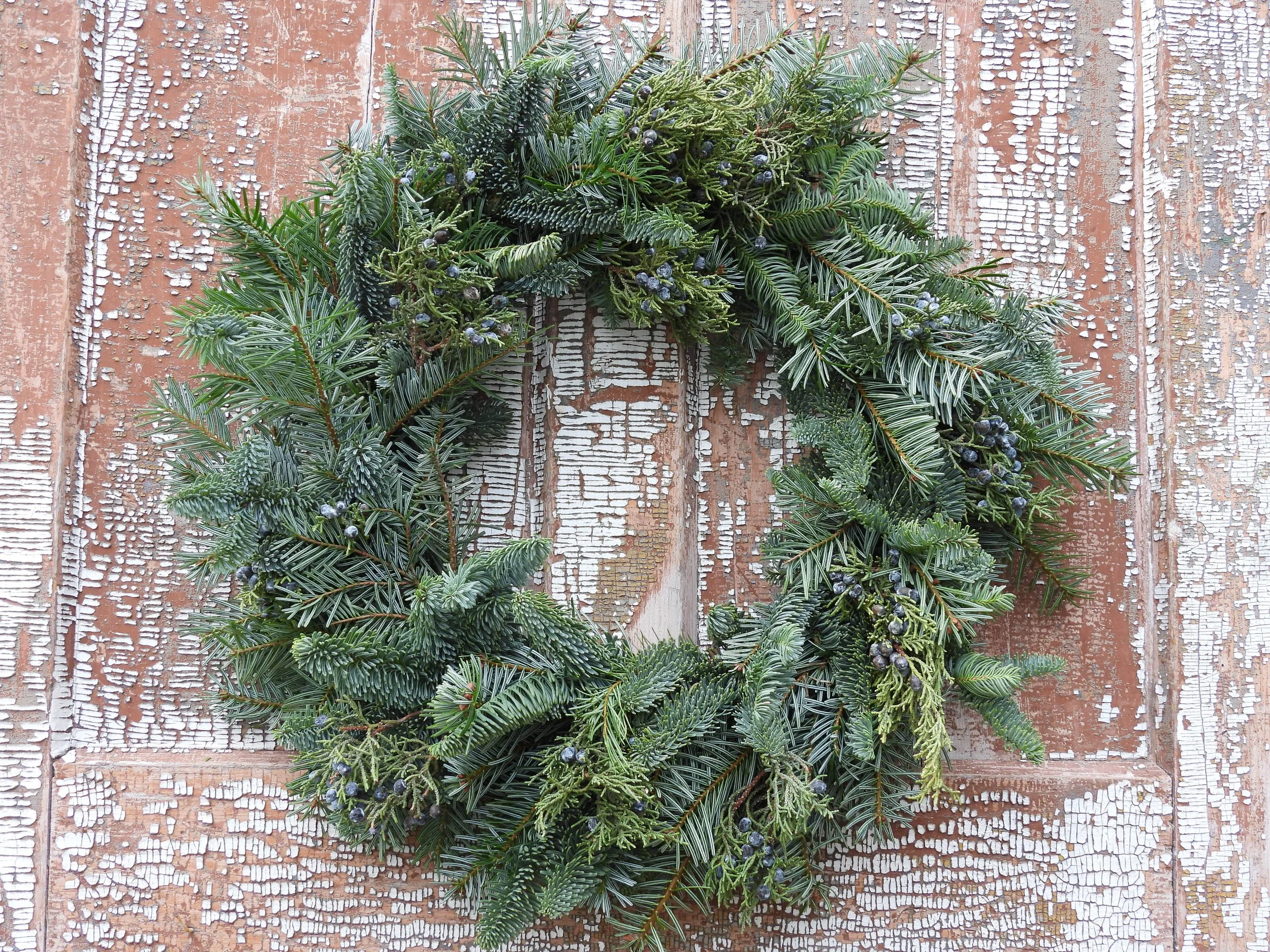 Medium Wreath in blues.JPG