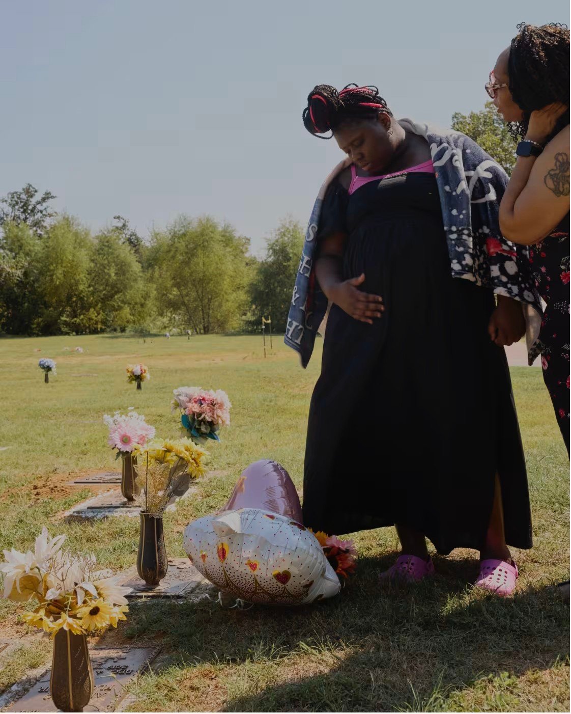 Imagine going into labor with no doctors, no nurses, no one to call for help.

For pregnant women behind bars, this nightmare is reality. A @nbcnews @bloomberglaw investigation documents horrific scenes: women giving birth in toilets, babies struggli