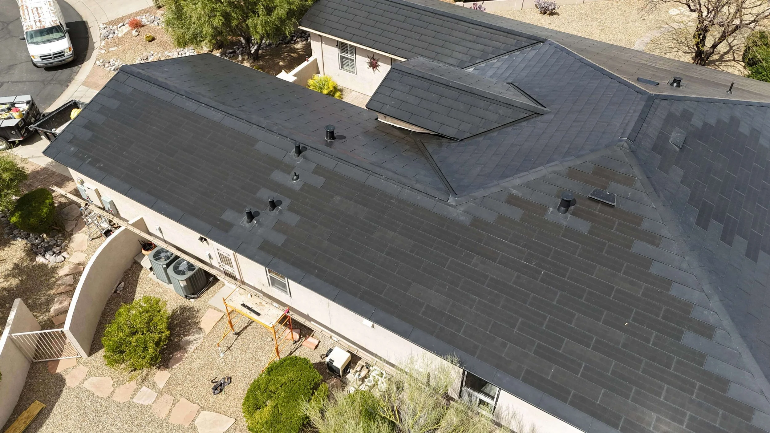 Sadlebrook_Tesla_Roof_5.jpg