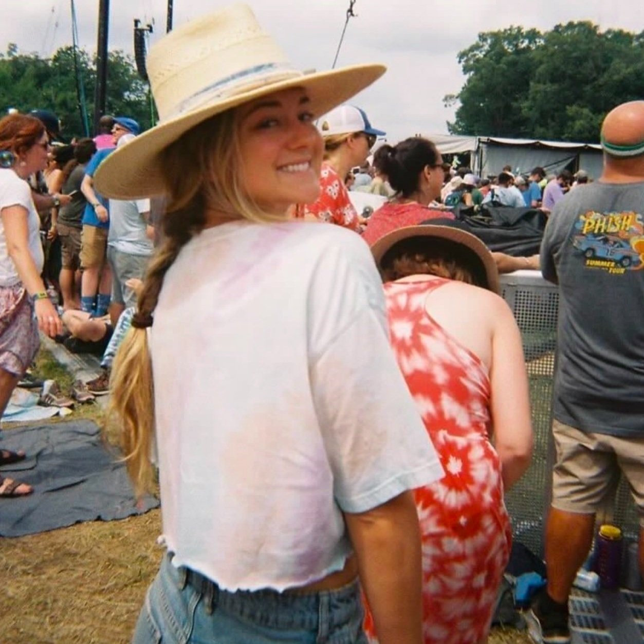 eliza+hat.jpg
