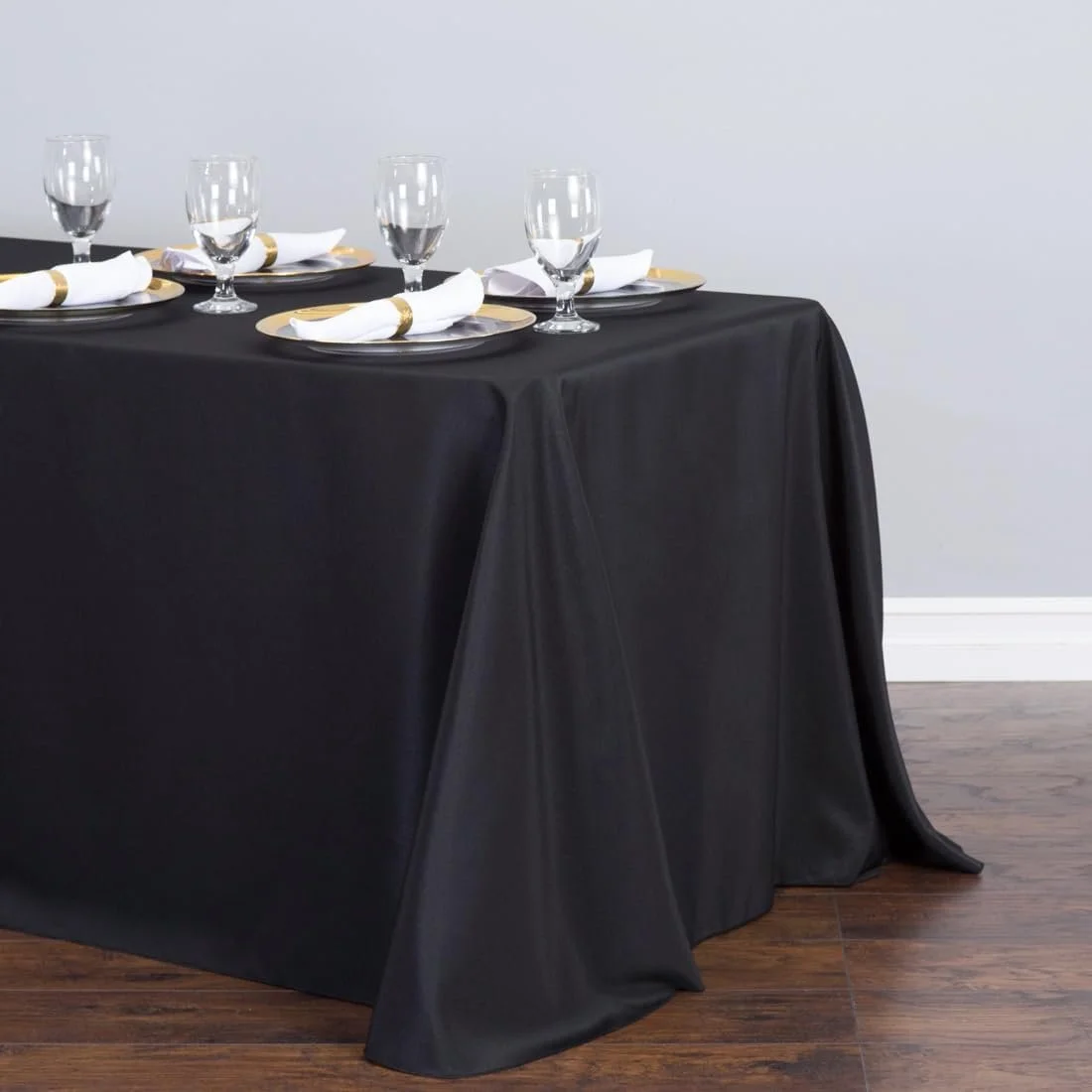 Black-linen-tablecloth-rental-90x132-rectangular-1.jpg