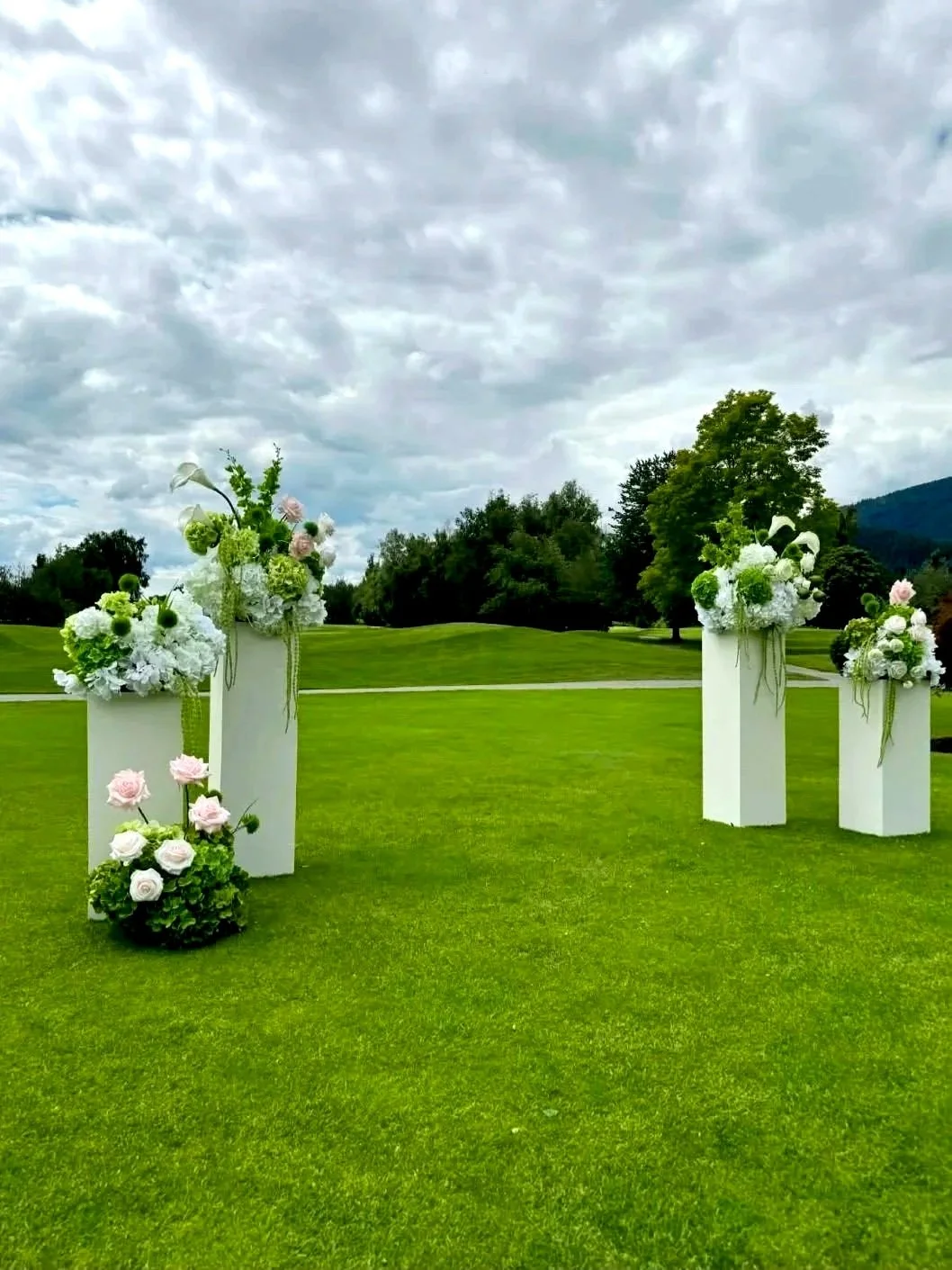 PILLAR%2BSTAND%2BPLINTHS%2BRENTAL%2BLANGLEY%2Baweventdecor.ca%2B.jpg