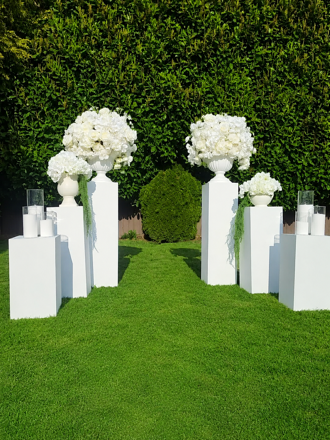 white-wedding-plinth-rental-vancouver.png